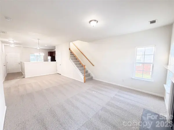 152 Clydesdale CT, Matthews, NC 28104