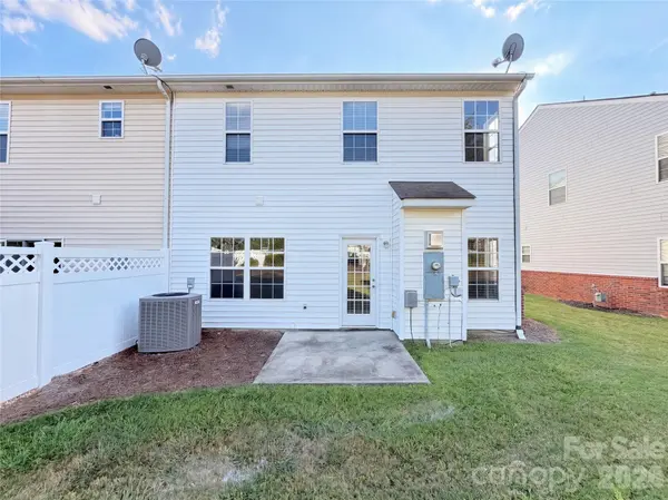 152 Clydesdale CT, Matthews, NC 28104