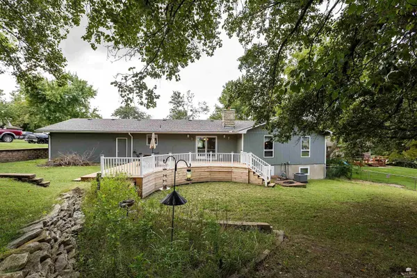 303 W Durink ST, St. Marys, KS 66536