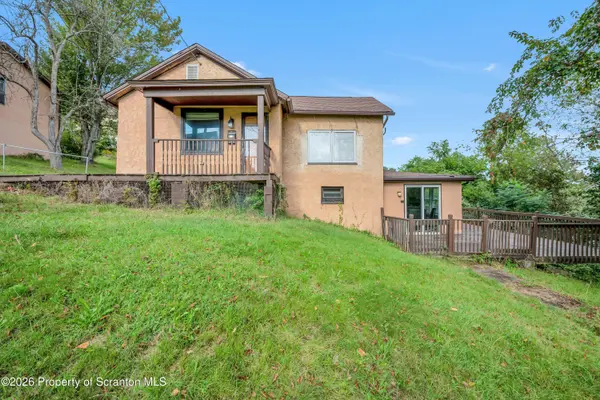 105 Division ST, Mayfield, PA 18433