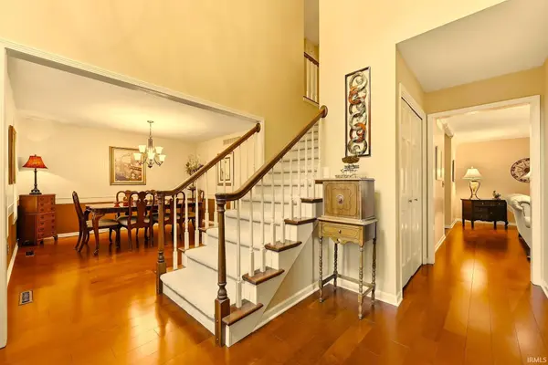 1124 Essex DR, Auburn, IN 46706-1334