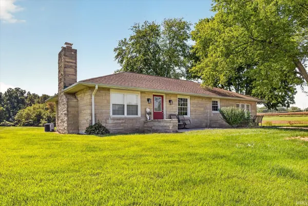 11879 E Parker Lake RD, Monroe City, IN 47557