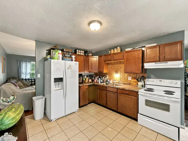 4214 Phoenix DR, Indianapolis, IN 46241