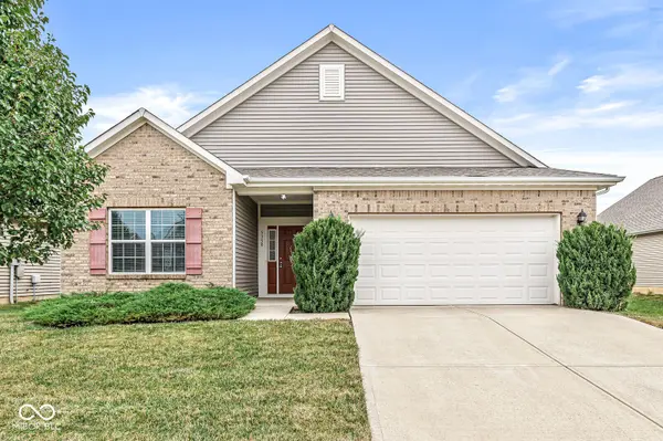 5350 Tanglewood LN, Whitestown, IN 46075