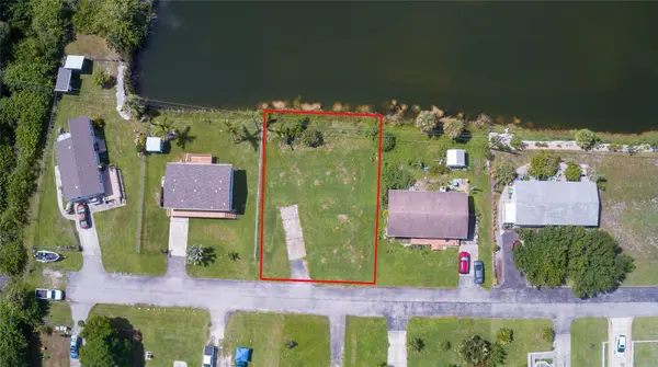 2811 CARL AVE, Punta Gorda, FL 33950