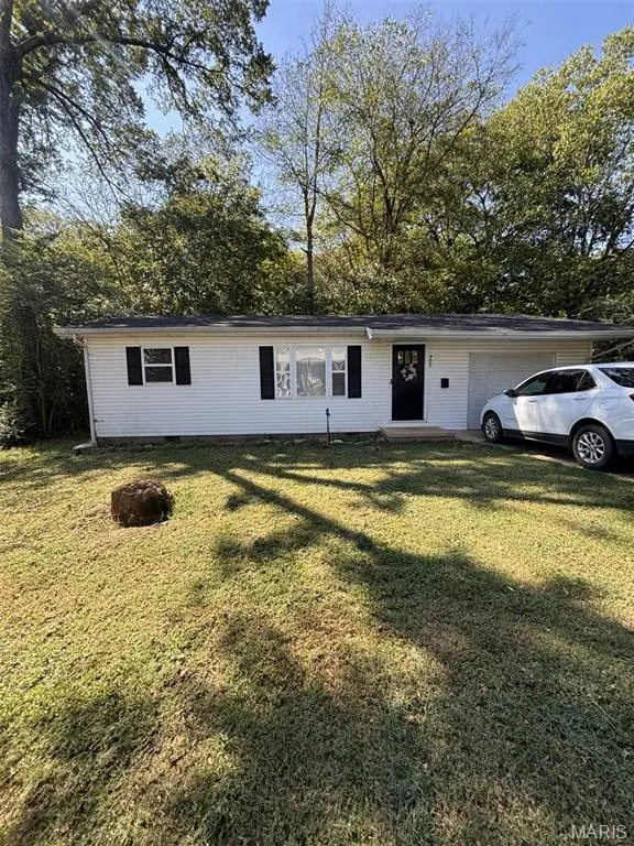 905 Maple ST, Doniphan, MO 63935