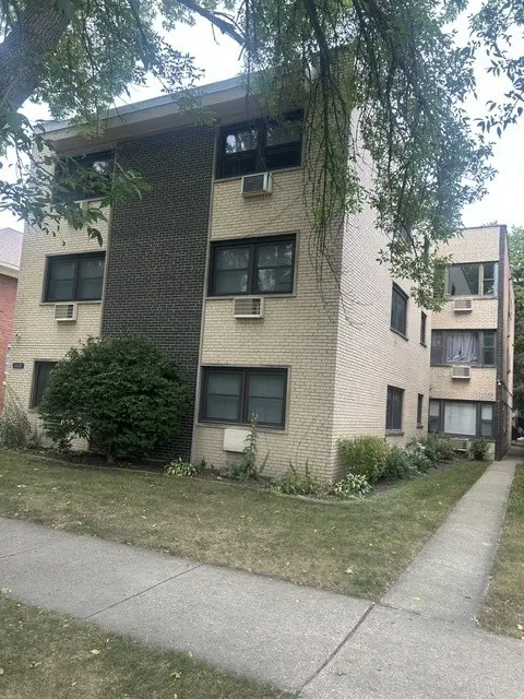 1428 W Fargo AVE #301, Chicago, IL 60626