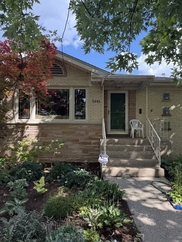 5241 N Bernard ST, Chicago, IL 60625