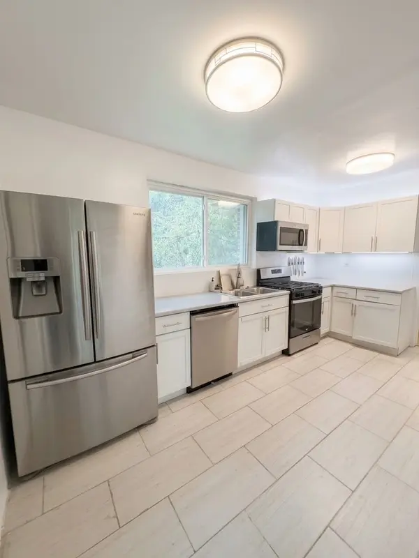 1133 E 81st PL #3, Chicago, IL 60619