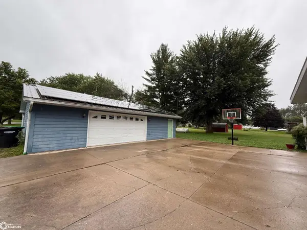 514 N 3Rd ST, Farmington, IA 52626