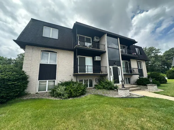 1337 Willow CT, Schererville, IN 46375