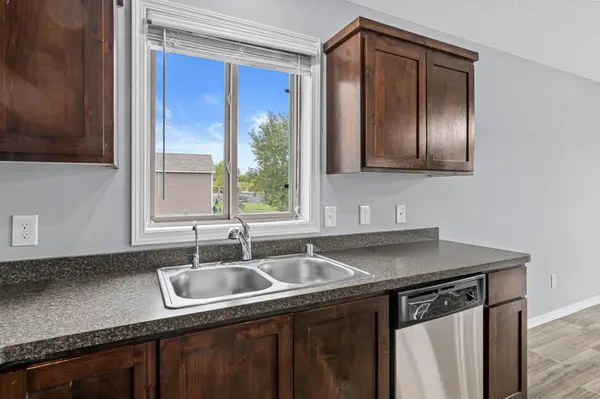 825 Highview LOOP SE, Pine City, MN 55063