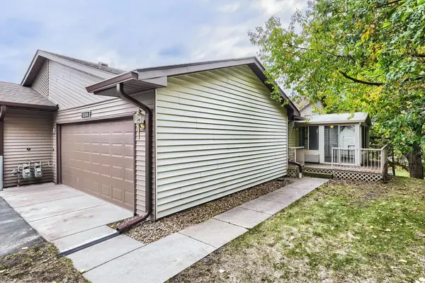 13358 Hughes CT, Apple Valley, MN 55124