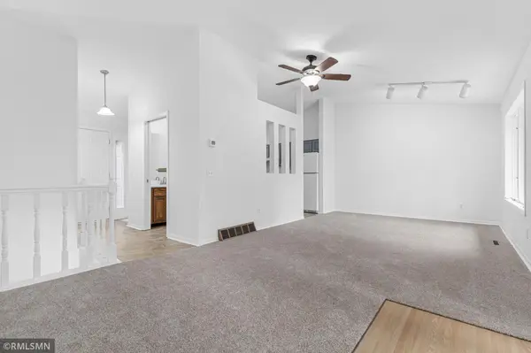 453 Hunter Hill RD, Hudson, WI 54016