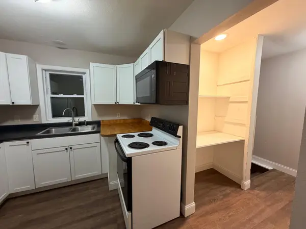 404 S 2nd ST, Marshall, MN 56258