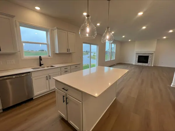 7460 Lotus LN, Lino Lakes, MN 55038