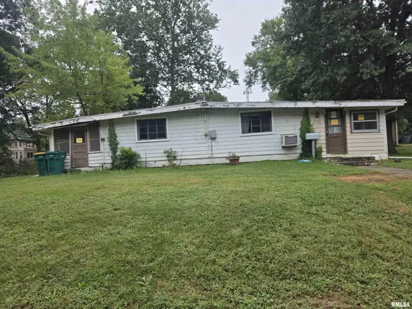 1125 W CALHOUN ST, Macomb, IL 61455