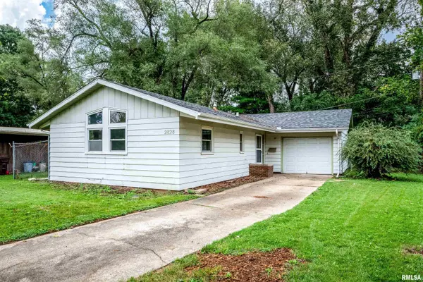 2828 N HARPER TER, Peoria, IL 61604