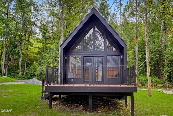 210 Braydens Way, Gatlinburg, TN 37738