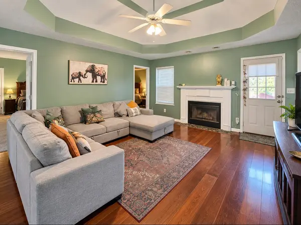 1327 Gip Manning Rd, Clarksville, TN 37042