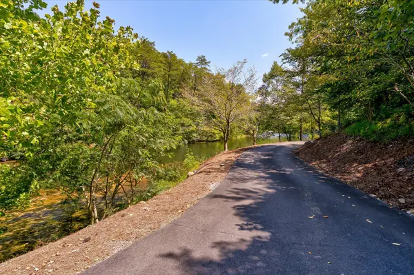 255 Villa Segrata North Ridge Rd, Sevierville, TN 37876