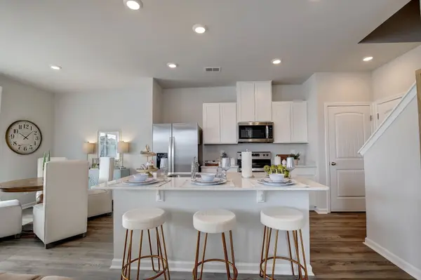 2242 Harlequin Point, Lebanon, TN 37090