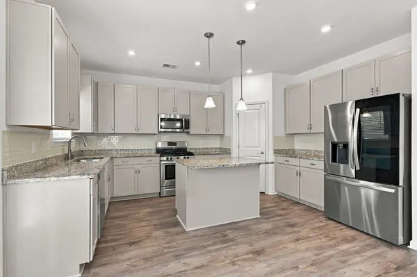 497 Buddy Dr, Columbia, TN 38401