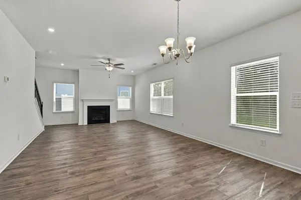 497 Buddy Dr, Columbia, TN 38401