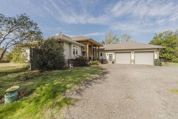 10380 SE 30th Ave, Pratt, KS 67124