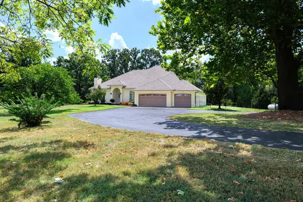 2282 N Farm Road 227, Strafford, MO 65757