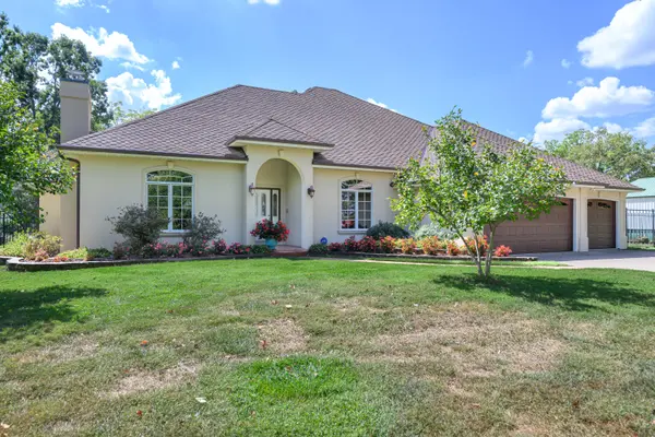 2282 N Farm Road 227, Strafford, MO 65757