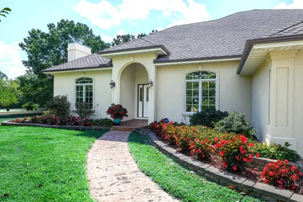 2282 N Farm Road 227, Strafford, MO 65757