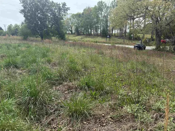 240 Overhead Bridge RD, Chesnee, SC 29323