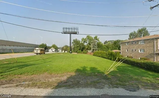 7850 Garden LN, Justice, IL 60458