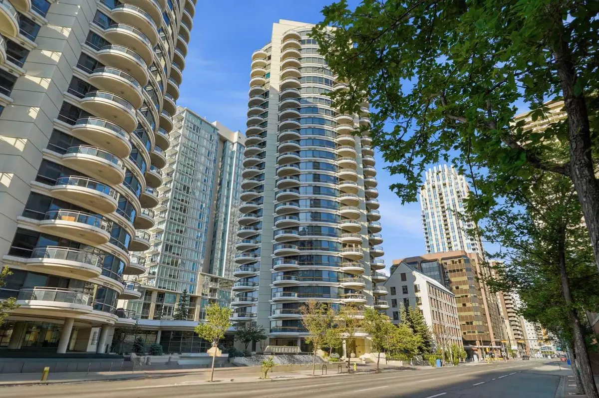 1078 6 AVE SW #305, Calgary, AB T2P 5N6