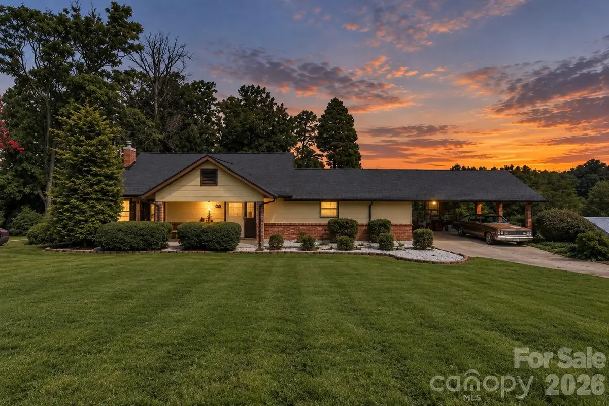3803 Cook RD, Valdese, NC 28690