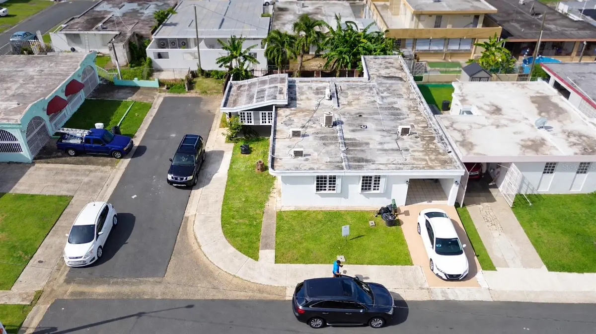 Calle 12 FLAMBOYAN GARDENS, Bayamon, PR 00956