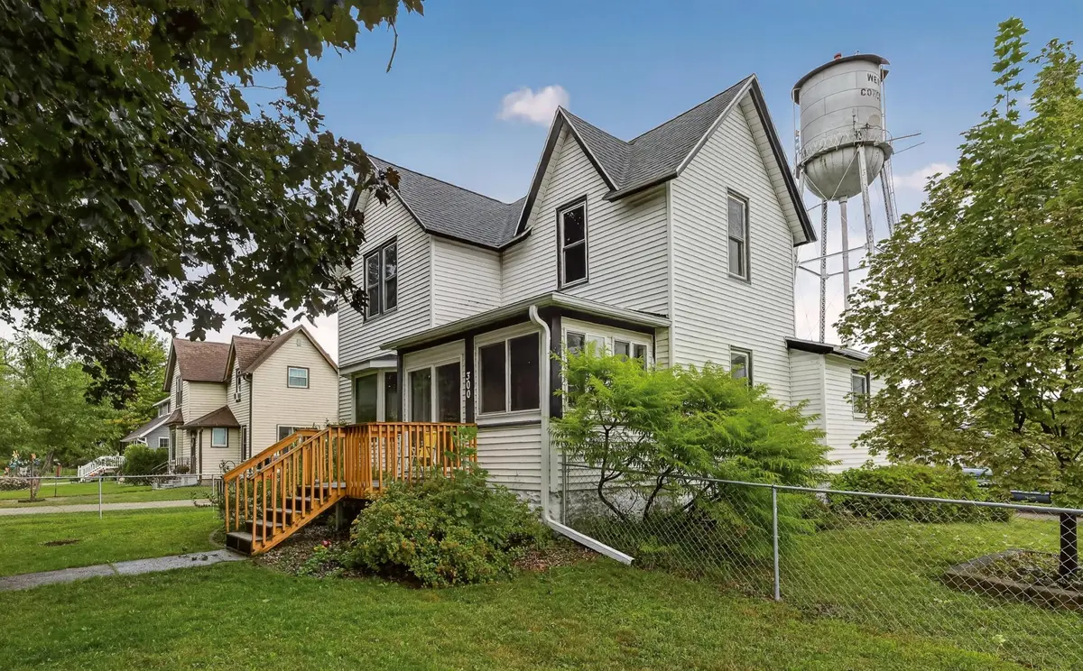 300 Irvin ST, West Concord, MN 55985