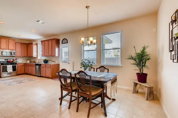 467 Twisted Oaks LN, Buda, TX 78610