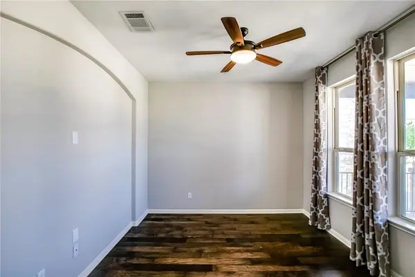 208 La Grotta LN, Georgetown, TX 78628