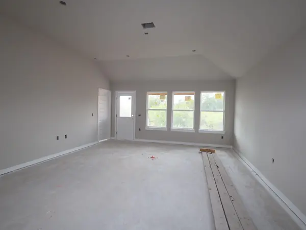 9400 Furman DR, Austin, TX 78747