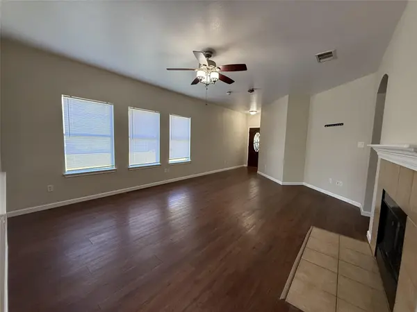224 Dark Horse LN, Buda, TX 78610