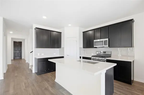 25617 Flora Bella LN, Elgin, TX 78621