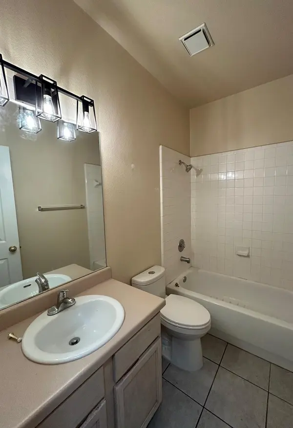 8710 Weiser DR #A, Austin, TX 78729