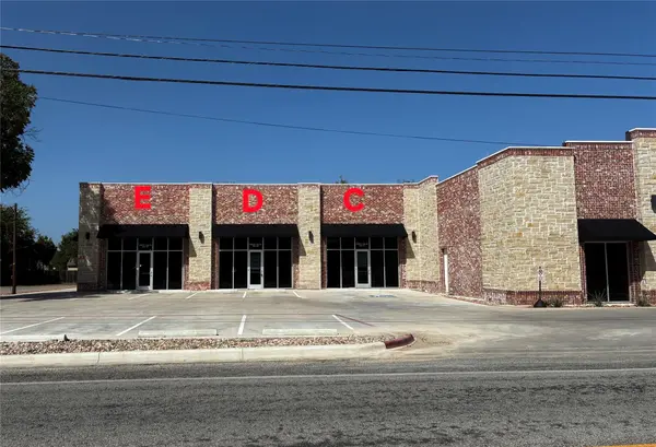 1009 E 4th ST #C, D, E, Lampasas, TX 76550