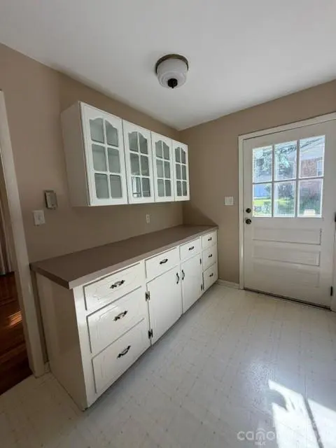 151 25th AVE NW, Hickory, NC 28601