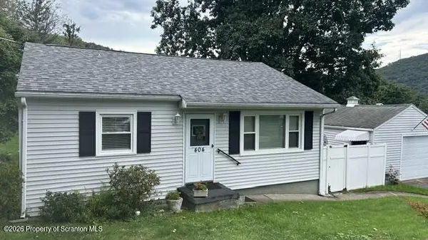 404 Clover ST, South Abington Twp, PA 18411