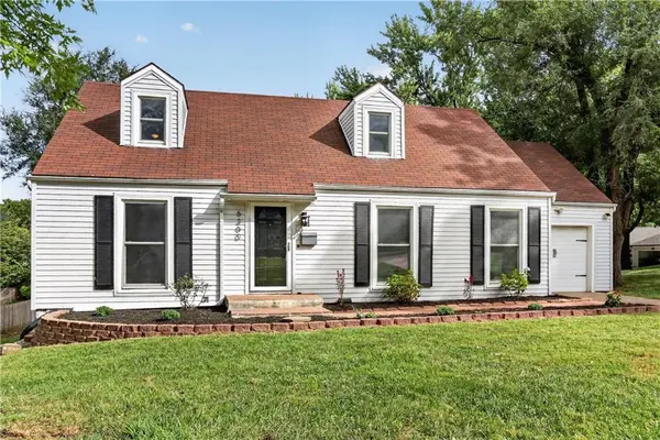 6300 W 80th TER, Overland Park, KS 66204