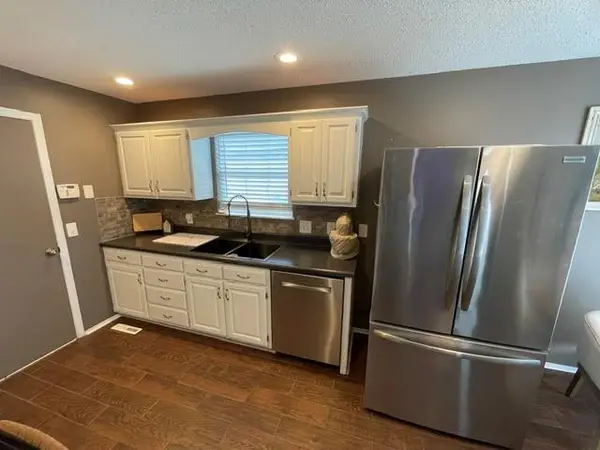 1010 Abby LN, Pittsburg, KS 66762