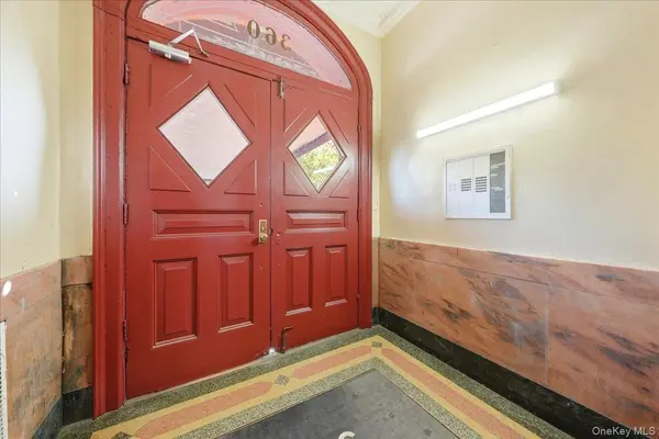 360 Ocean Pkwy #5G, Brooklyn, NY 11218
